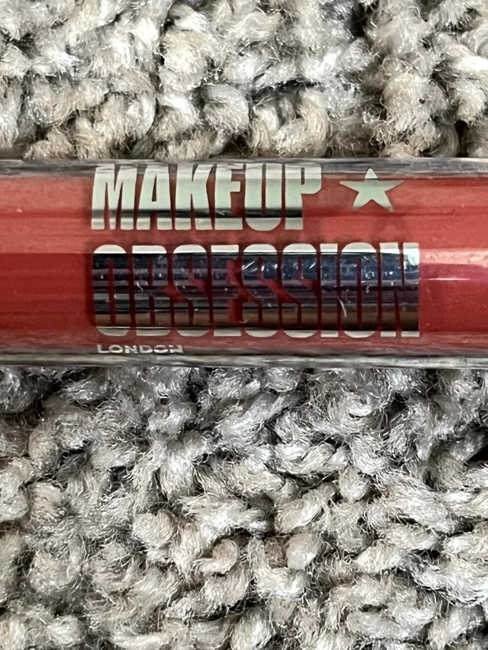 Revolution Obsession Lip Gloss Captivated